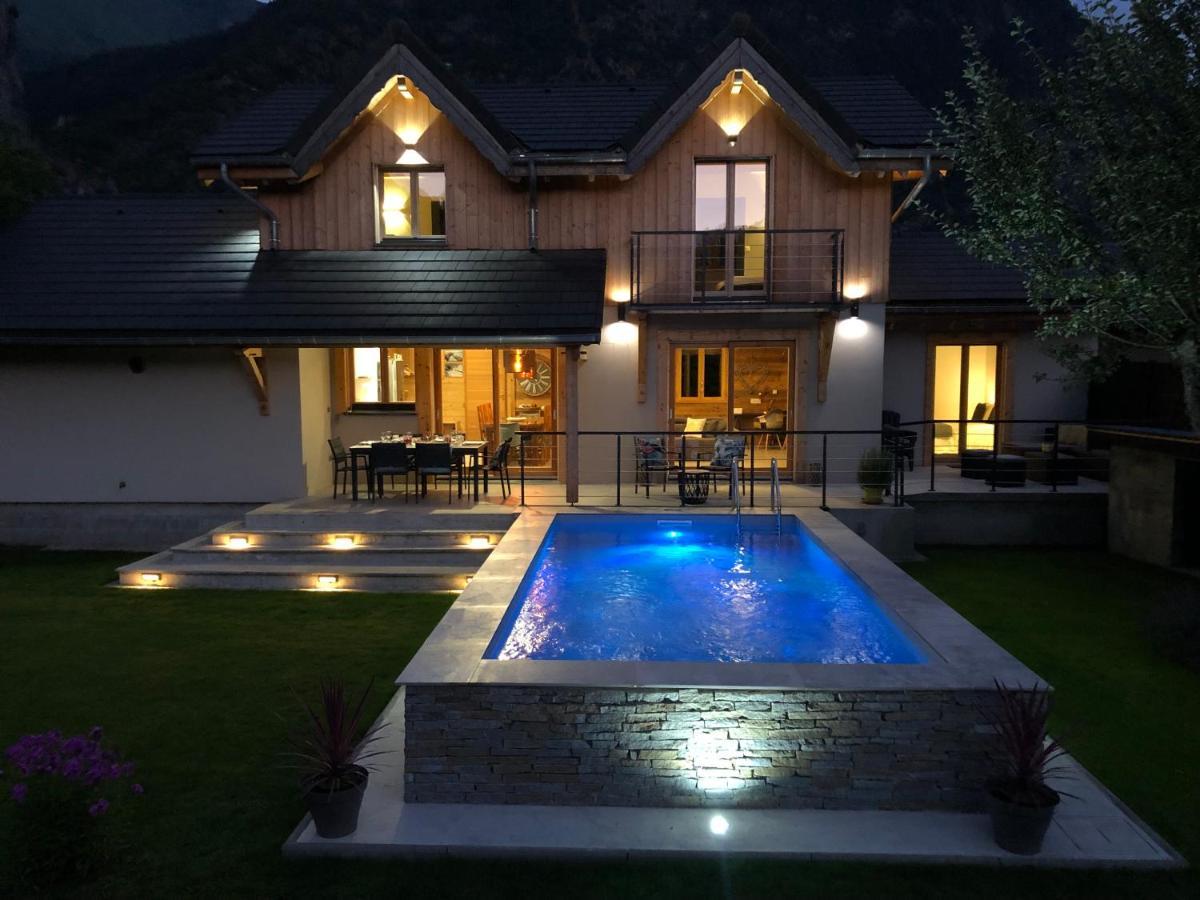 Chalet Barbara With Swimming Pool In The Heart Of Oisans Le Bourg-dʼOisans Eksteriør bilde
